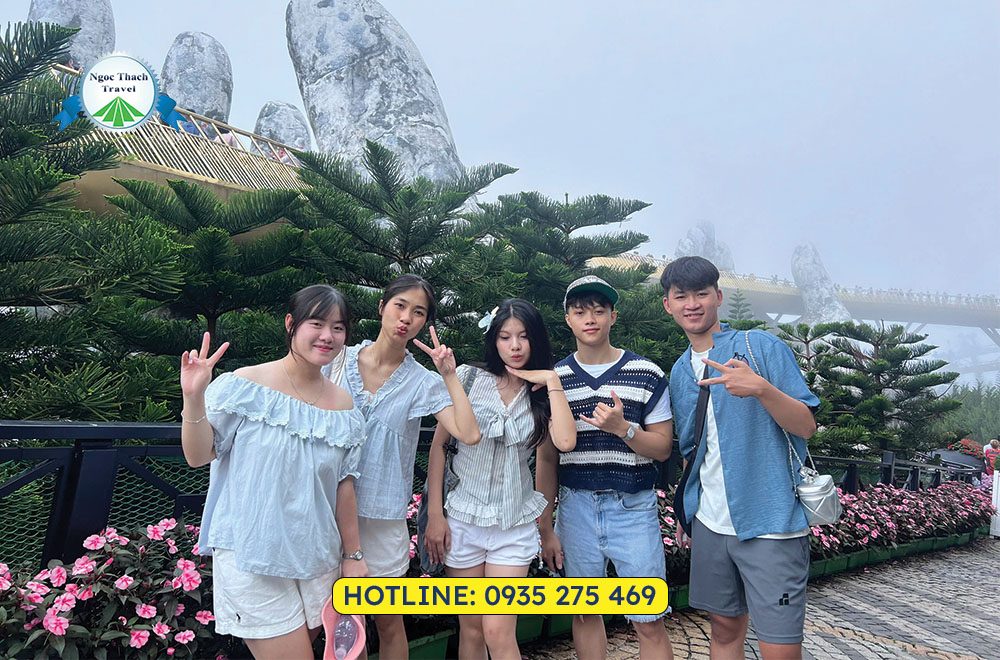 Tour Da Nang 2 Ngay 3 Dem kham pha Hoi An, Ba Na Hills, Cu Lao Cham, Son Tra va Ngu Hanh Son. Tron goi dich vu chat luong tu THIEN NGOC THACH Travel, don tien san bay mien phi, huong dan vien nhiet tinh, xe du lich doi moi.