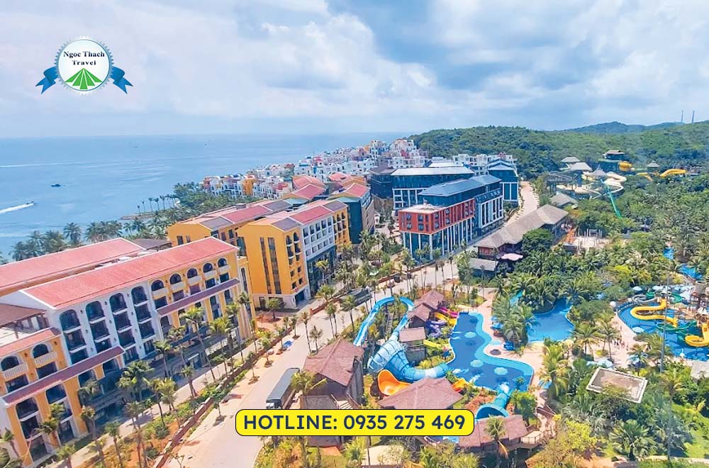 Đặt vé cáp treo Hòn Thơm Phú Quốc 2026 tại Ngọc Thạch Travel uy tín, giá tốt. Trải nghiệm cáp treo vượt biển dài nhất thế giới, vui chơi Sun World Hòn Thơm, Aquatopia và nhiều combo tiết kiệm hấp dẫn.