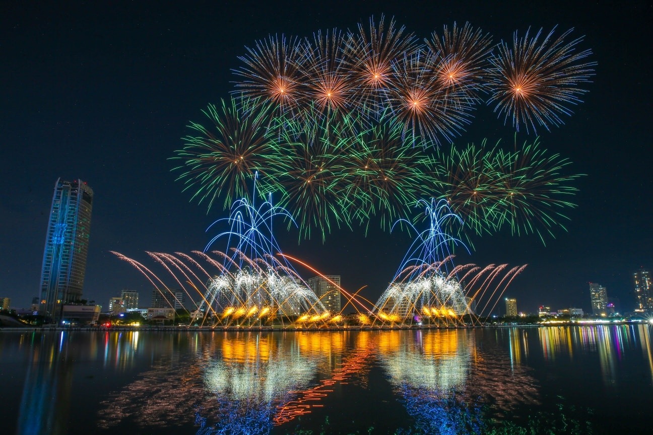 ve phao hoa da nang 4